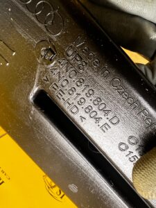 KANAŁ TUNEL DOLOT PRZEWÓD POWIETRZA ŚRODKOWY PRAWY AUDI A8 D5