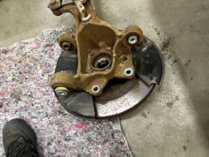 ZWROTNICA ZAWIESZENIE WAHACZ TYŁ PRAWY TOYOTA RAV4 V 2.5 HYBRID AWD 4X4