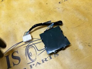 MODUŁ STEROWNIK CZUJNIKÓW PARKOWANIA PDC WIĄZKA TOYOTA RAV4 V