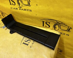 KANAŁ TUNEL DOLOT PRZEWÓD POWIETRZA ŚRODKOWY PRAWY AUDI A8 D5