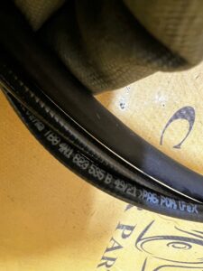 KPL UCHWYT RĄCZKA CIĘGNO LINKA OTWIERANIA MASKI POKRYWY SILNIKA AUDI A8 D5