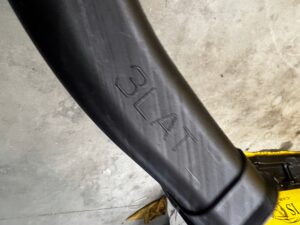 KANAŁ PRZEWÓD WLOT DOLOT POWIETRZA DESKI KONSOLI TOYOTA RAV4 V