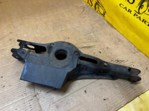 WAHACZ TYŁ TYLNY DOLNY POPRZECZNY PRAWY TOYOTA RAV4 V