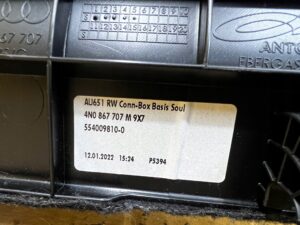 WYKŁADZINA TAPICERKA DYWAN ŚCIANY KANAPY BAGAŻNIKA AUDI A8 D5