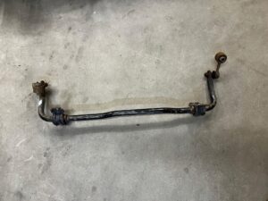 DRĄŻEK STABILIZATORA TYŁ TYLNY ŁĄCZNIKI TOYOTA RAV4 V 2.5 HYBRID