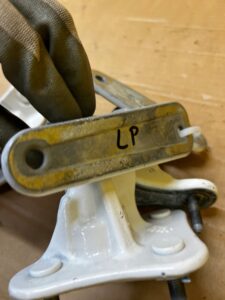 KOMPLET ZAWIASY DRZWI PRZÓD LEWY MERCEDES GL X166 149