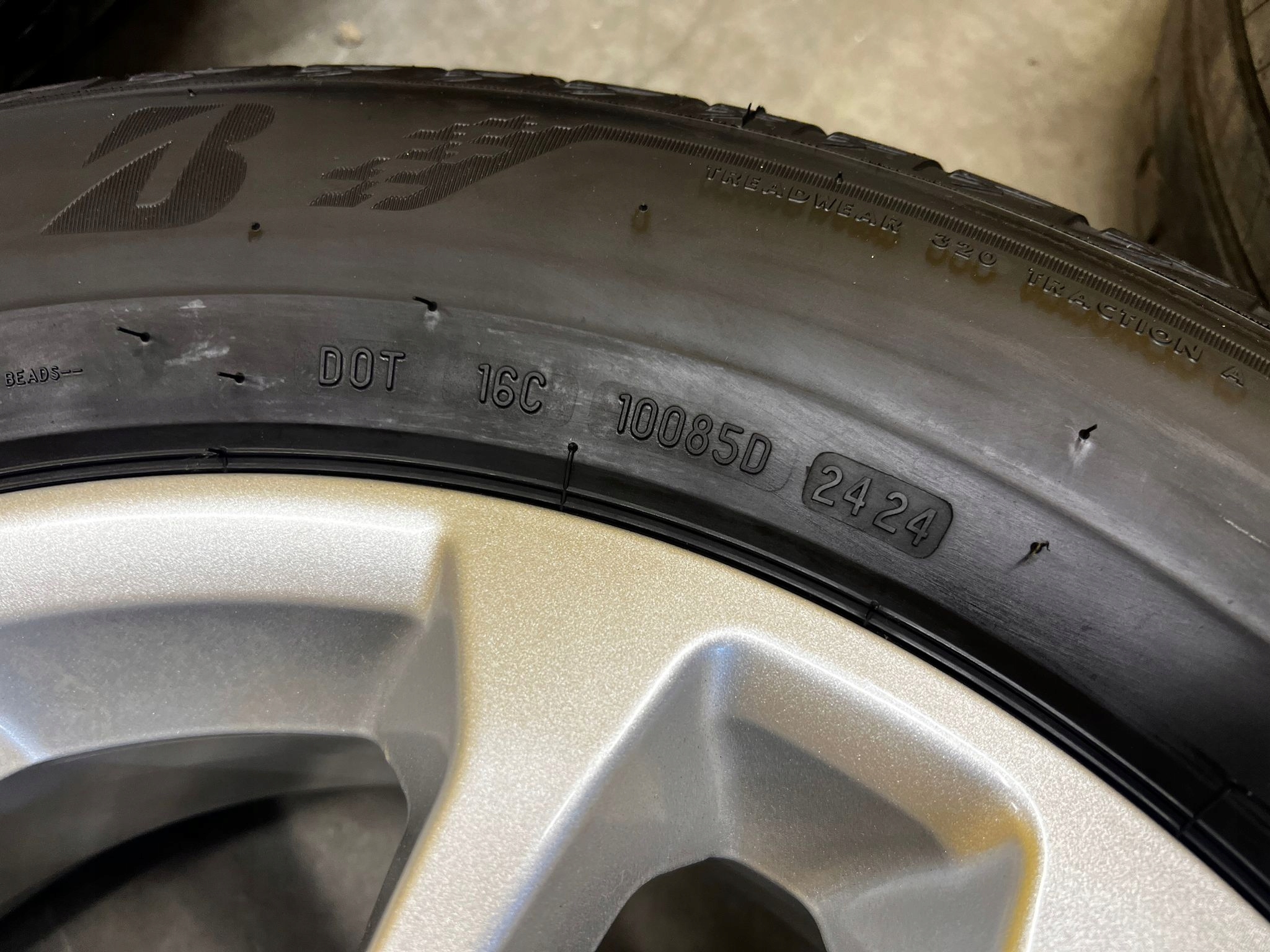 NOWE KOŁA FELGI OPONY LETNIE FORD KUGA MK3 225/65 R17