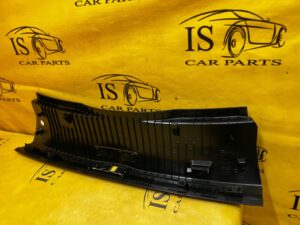 NOWA LISTWA OSŁONA PROGU BAGAŻNIKA PASA TYŁ TYLNEGO AUDI A8 D5