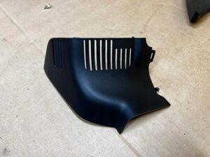 OSŁONA OBUDOWA LUSTERKA WEWNĘTRZNEGO WSTECZNEGO RENAULT KOLEOS II EU