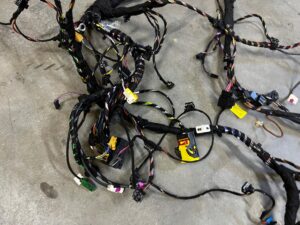 WIĄZKA INSTALACJA PRZEWODÓW DESKI KONSOLI AUDI A8 D5 3.0 TFSI EU