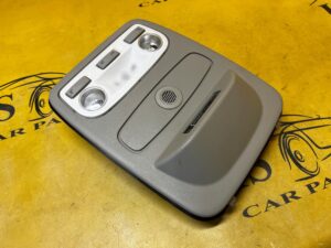 LAMPKA OŚWIETLENIE PODSUFITKI PRZÓD RENAULT CLIO IV