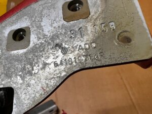 WSPORNIK MOCOWANIE BŁOTNIKA PASA PRZÓD LEWY RENAULT CLIO IV TENNP