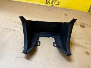 OSŁONA GNIAZDO SCHOWEK TULELU ŚRODKOWEGO RENAULT KOLEOS II EU