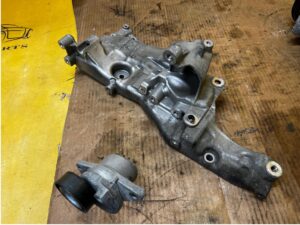 ŁAPA MOCOWANIE UCHWYT ALTERNATORA CITROEN DS7 CROSSBACK X74 2.0 BLUE HDI