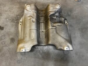 BLACHA OSŁONA TERMICZNA MERCEDES GL X166