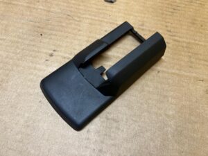 OSŁONA PROWADNICY FOTELA PRZÓD LEWY MERCEDES GL X166