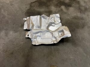 BLACHA OSŁONA TERMICZNA RENAULT CLIO IV