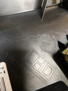 OBUDOWA OSŁONA TUNELU ŚRODKOWEGO PRAWA CITROEN DS7 CROSSBACK X74 EU