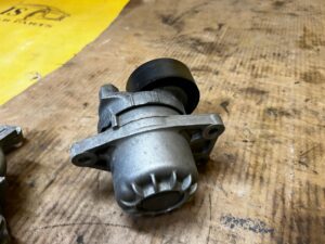 ŁAPA MOCOWANIE UCHWYT ALTERNATORA CITROEN DS7 CROSSBACK X74 2.0 BLUE HDI