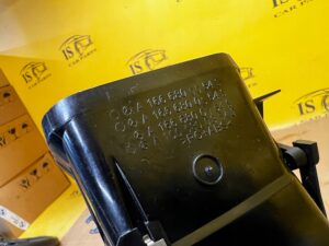 KRATKA KRATKI NAWIEWU ŚRODKOWA DESKI KONSOLI MERCEDES GL X166