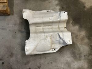 BLACHA OSŁONA TERMICZNA MERCEDES GL X166