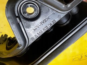 WYGŁUSZENIE MASKI POKRYWY SILNIKA PRZÓD PRAWY MERCEDES GL X166