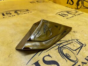 TRÓJKĄT ZAŚLEPKA OSŁONA BŁOTNIKA TYŁ PRAWY CHROM CITROEN DS7 CROSSBACK X74