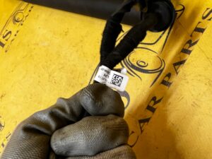 KOMPLET SIŁOWNIKI ELEKTRYCZNE KLAPY TYŁ BAGAŻNIKA CITROEN DS7 CROSSBACK X74