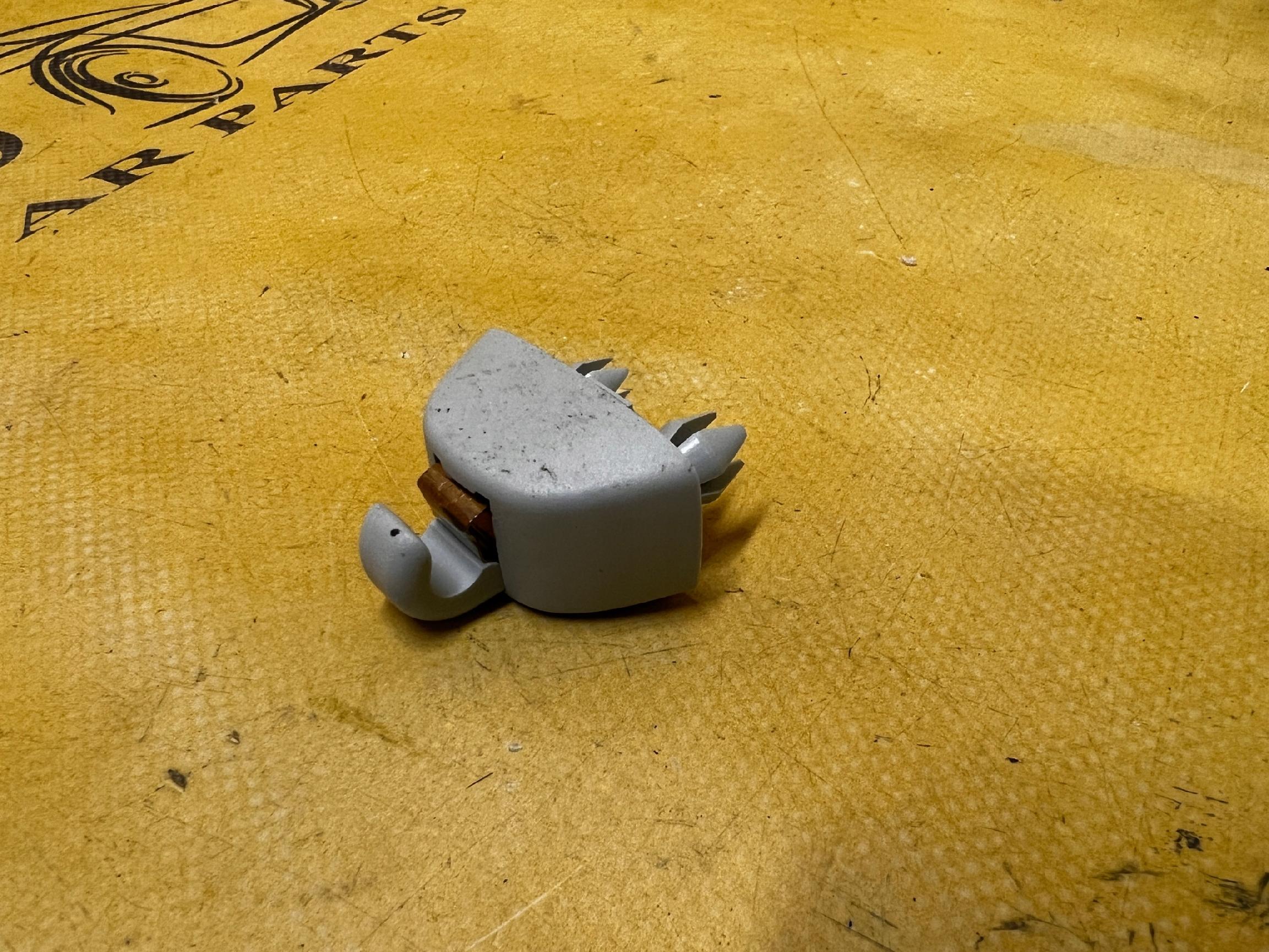 MOCOWANIE OSŁONA PRZECIWSŁONECZNA SŁONECZNIK AUDI A8 D5