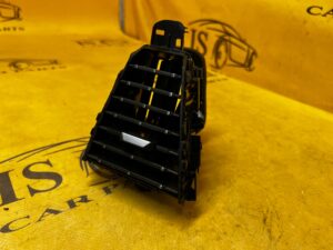 KRATKA KRATKI NAWIEWU PRAWA DESKI KONSOLI CITROEN DS7 CROSSBACK X74 EU