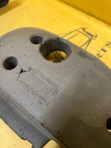 OSŁONA OBUDOWA KOLUMNY KIEROWNICY VW TOUAREG