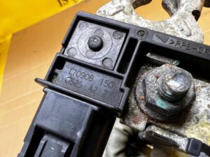 KLEMA PRZEWÓD KABEL MINUS IBS AKUMULATORA RENAULT KOLEOS II 2.0 DCI