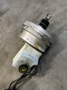 SERWO POMPA HAMULCOWA MERCEDES GLS X166