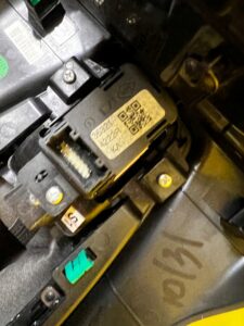 TUNEL ŚRODKOWY DEKOR OSŁONA MIESZEK ROLETA AUTOMAT RENAULT KOLEOS II