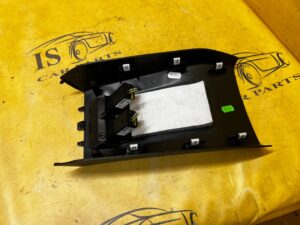 OSŁONA OBUDOWA TUNELU TYŁ 2 X GNIAZDO PORT USB CITROEN DS7 CROSSBACK X74