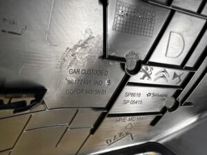 POSZYCIE OSŁONA OBUDOWA SŁUPKA C TYŁ PRAWY PRAWA CITROEN DS7 CROSSBACK X74