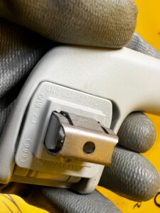 KOMPLET RĄCZKI RĄCZKA UCHWYTY PODSUFITKI AUDI A8 D5