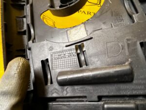 POSZYCIE OSŁONA OBUDOWA SŁUPKA ŚRODKOWEGO B PRAWA CITROEN DS7 CROSSBACK X74