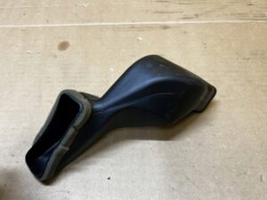 KANAŁ TUNEL DOLOT PRZEWÓD POWIETRZA PRAWY RENAULT KOLEOS II