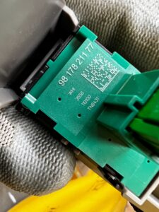 PANEL PRZEŁĄCZNIK SZYB TUNELU ŚRODKOWEGO PRAWY CITROEN DS7 CROSSBACK X74 EU