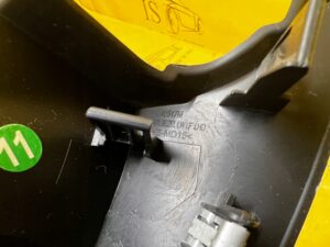 PLASTIK ZAŚLEPKA OSŁONA LICZNIKA ZEGARÓW DESKI KONSOLI RENAULT CLIO IV EU