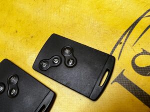 2 X NOWY KLUCZYK KARTA PILOT RENAULT CLIO IV