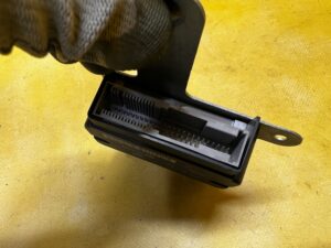 NIE WYSTRZELONY SENSOR MODUŁ AIRBAG PODUSZEK POWIETRZNYCH RENAULT CLIO IV