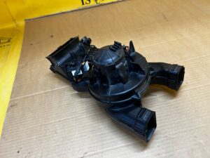 DMUCHAWA NAGRZEWNICA TYŁ MERCEDES GL X166