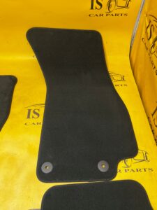 KOMPLET DYWANIKI WYCIERACZKI WELUROWE AUDI A8 D5 LONG EU NOWE OEM