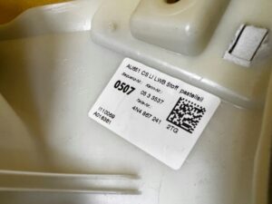 POSZYCIE OSŁONA OBUDOWA SŁUPKA C TYŁ LEWY AUDI A8 D5 LONG 2TG