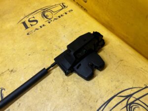 ZAMEK DOCIĄG KLAPY TYŁ BAGAŻNIKA CITROEN DS7 CROSSBACK X74