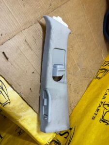 POSZYCIE OSŁONA SŁUPKA ŚRODKOWEGO B LEWY LEWA MERCEDES GL X166 GRAY