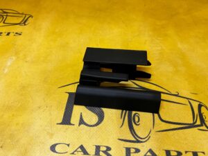 OSŁONA PROWADNICY FOTELA PRAWY PRZÓD AUDI A8 D5