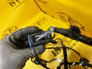 WIĄZKA INSTALACJA OKABLOWANIE KLAPY TYŁ BAGAŻNIKA DACIA DUSTER II